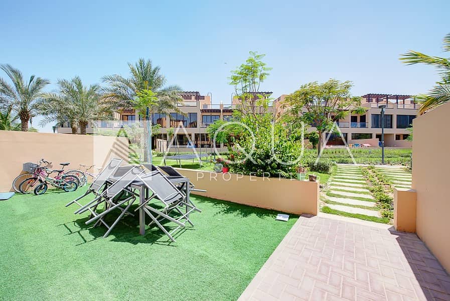 Best Deal 4 Beds Townhouse in Jumeirah I