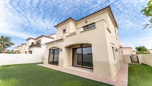 3 Bedroom Villa for Rent in Arabian Ranches 2, Dubai - Type 1 | Large Living Room | Full of Natural Light