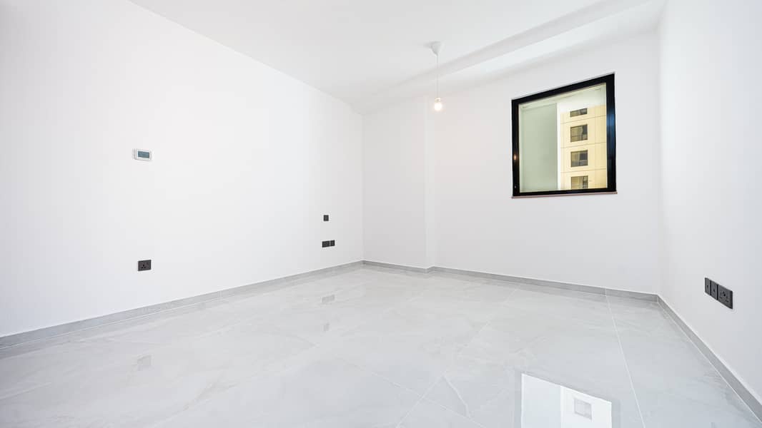 8 SRJ05287-Edit. jpg