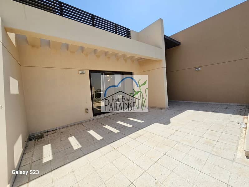 Available 5 Bedroom villa All Master bedroom/away from fly zone/ Maid Room/Store Room/Laundry Room/Central AC/7 Bath/Private Garden/For Rent in mirdif - Image 8