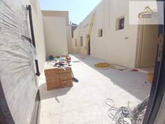 فیلا في القادسية 3 غرف 42000 درهم - 10888350