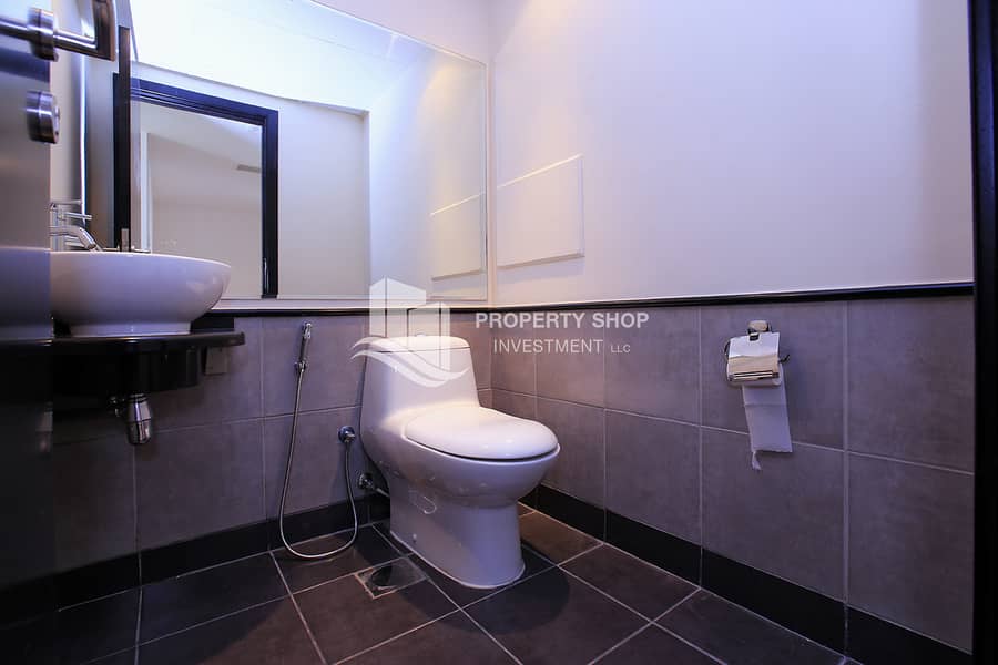 16 4-bedroom-villa-abu-dhabi-al-reef-manazel-mediterranean-village-powderroom. JPG