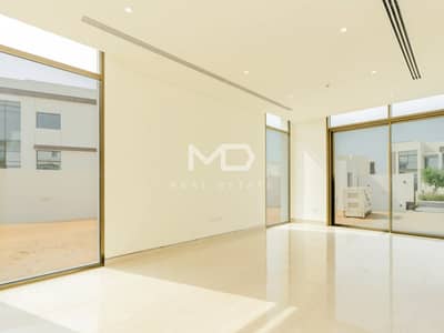 Stunning V4 Villa | Large Plot in Al Seef