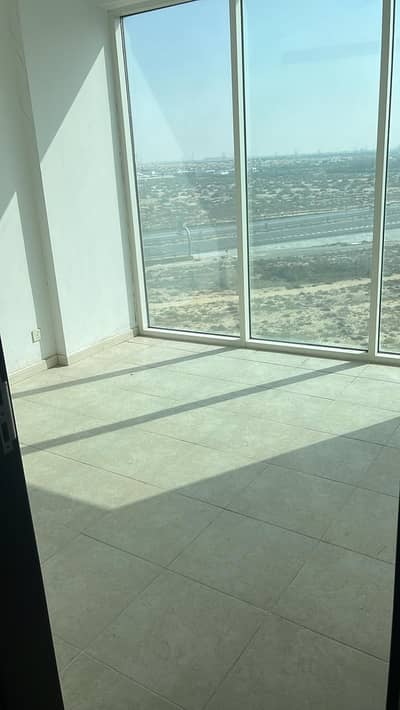 Distress Deal /Vacant /2 BHK / Imperial Residence/ 1200 Sq. ft/ Dubai Silicon Oasis /900 k