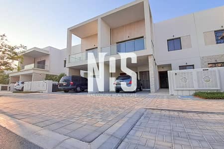 4 Bedroom Villa for Sale in Yas Island, Abu Dhabi - luxury Villa / Private Garden / Single Row