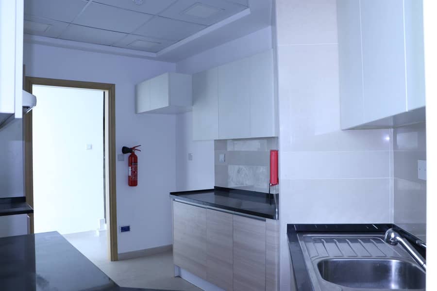 16 kitchen. jpg