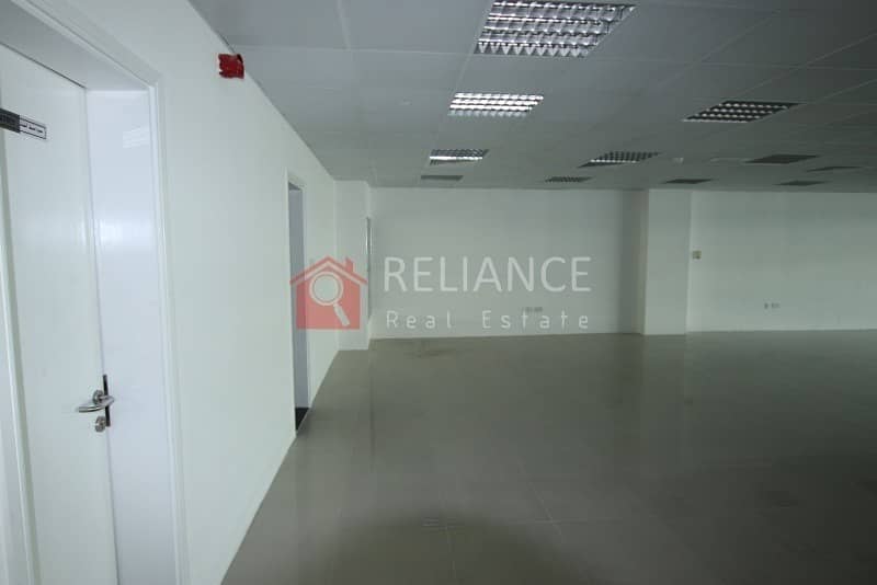 FULLY FITTED SHOWROOM ON SZR! PRIME LOCATION
