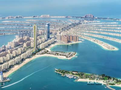 3 Bedroom Flat for Sale in Palm Jumeirah, Dubai - Beach Access | No Commission | Luxury Apartment