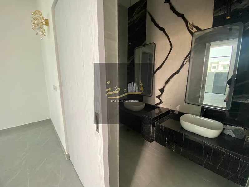 4 bd514aa8-5b12-4463-ac2b-780acb63a815. jpg