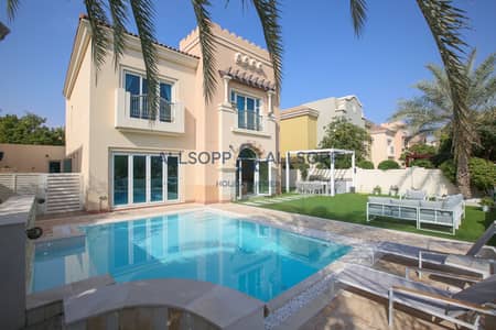 4 Bedroom Villa for Rent in Dubai Sports City, Dubai - Private Pool