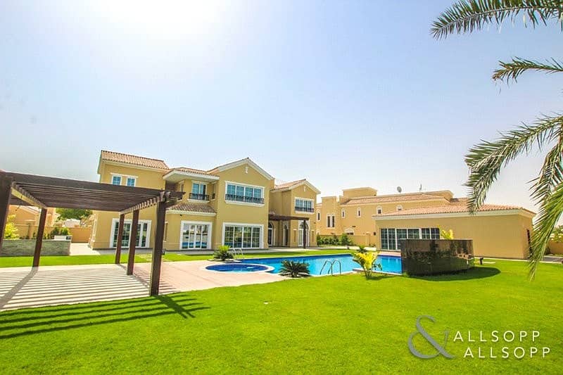 Private Pool | 6 Beds | 25 Private Pool | 6 Beds | 25