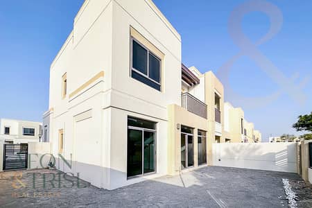 4 Bedroom Villa for Rent in Town Square, Dubai - Naseem Townhouse | 4 Bed+Maid | Vacant corner unit