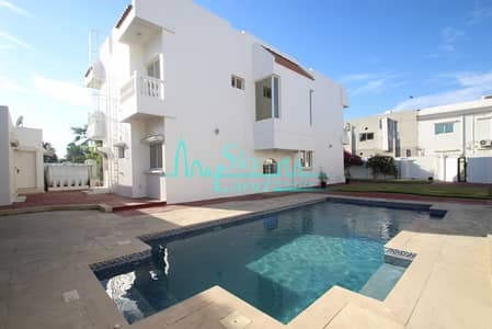 RENOVATED 5 BED LARGE GARDEN RENOVATED 5 BED LARGE GARDEN