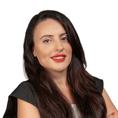 Esra Haleblioglu Esra Haleblioglu