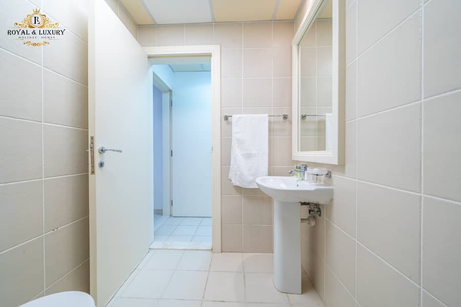 Spacious 3-Bedroom Duplex + Maids Room with Marina View | Fully Furnished - Image 79