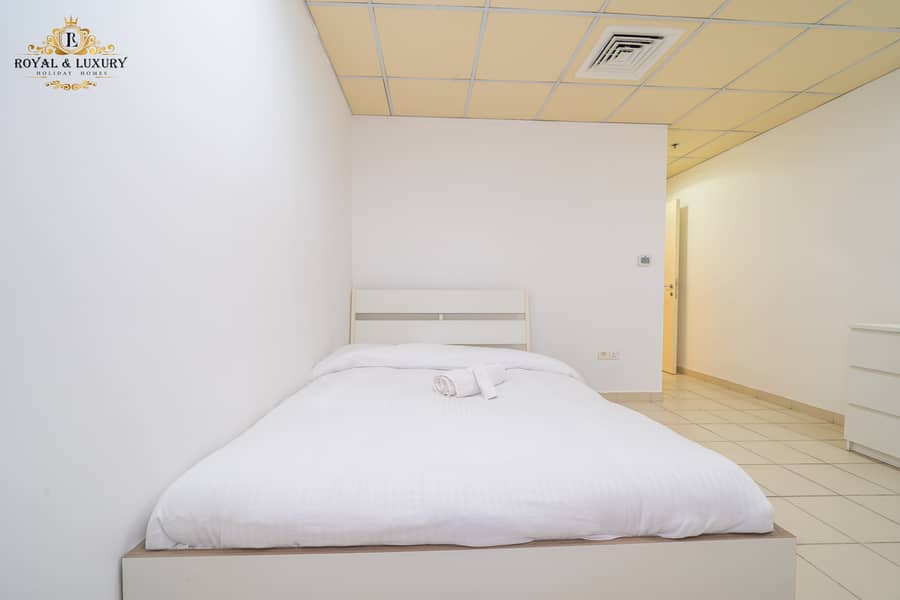 Spacious 3-Bedroom Duplex + Maids Room with Marina View | Fully Furnished - Image 82