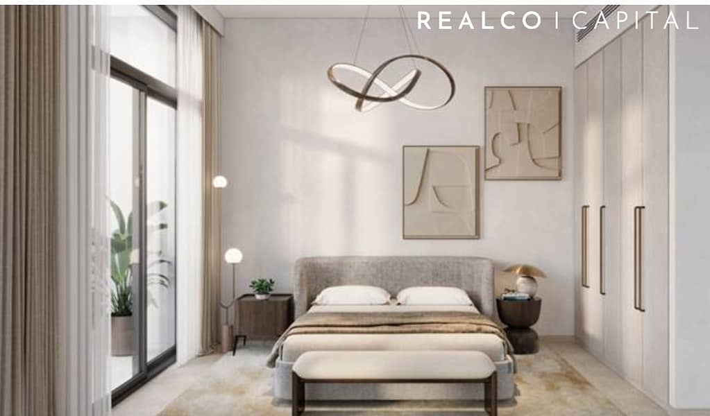 PREMIUM LOCATION | SINGLE ROW | MODERN DESIGN