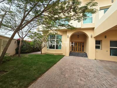 Refined Villa | Spacious | Lush Green Garden