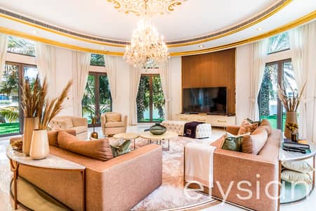 5 Bedroom Villa for Rent in Palm Jumeirah, Dubai - High End Furniture | Vacant | Sunset View