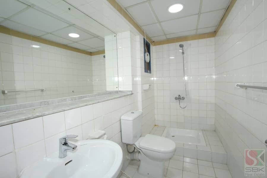 Huge 3Bhk For Family Near Merto