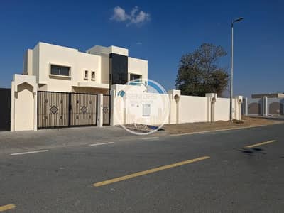 哈里发城， 阿布扎比 5 卧室别墅待售 - 1. jpg