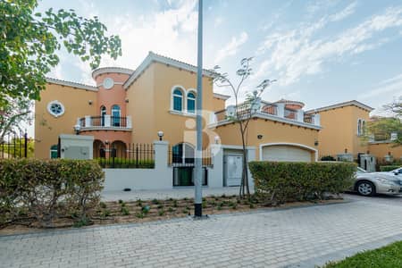 5 Bedroom Villa for Sale in Jumeirah Park, Dubai - Large Plot | Single Row | Very Well Maintained