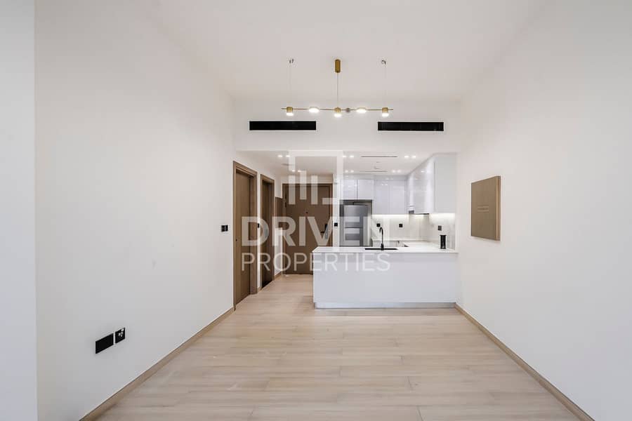 Available 4 Cheque | High Floor | Ready to move in Available 4 Cheque | High Floor | Ready to move in
