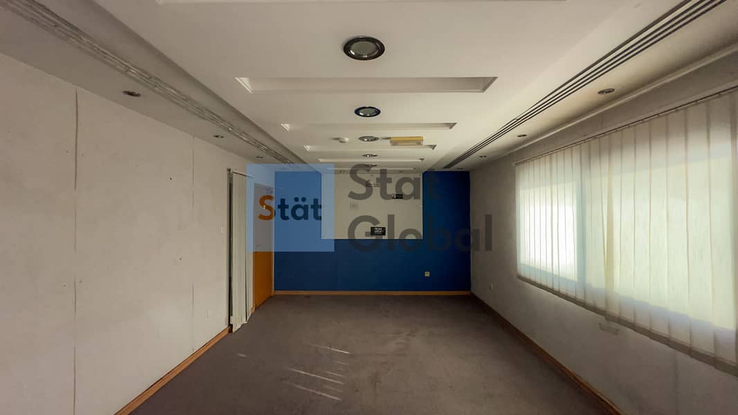 10 Al quoz 4 office-2-10. jpg