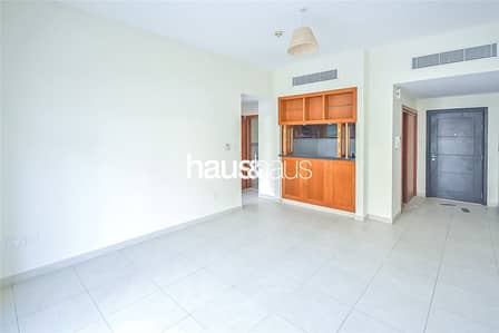 Vacant | Well Maintained | Powder Room | Vacant | Well Maintained | Powder Room |
