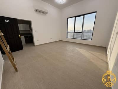 استوديو  للايجار في مدينة الرياض، أبوظبي - 29799b76-acf4-429f-868b-ade0e9d36f0d. jpg