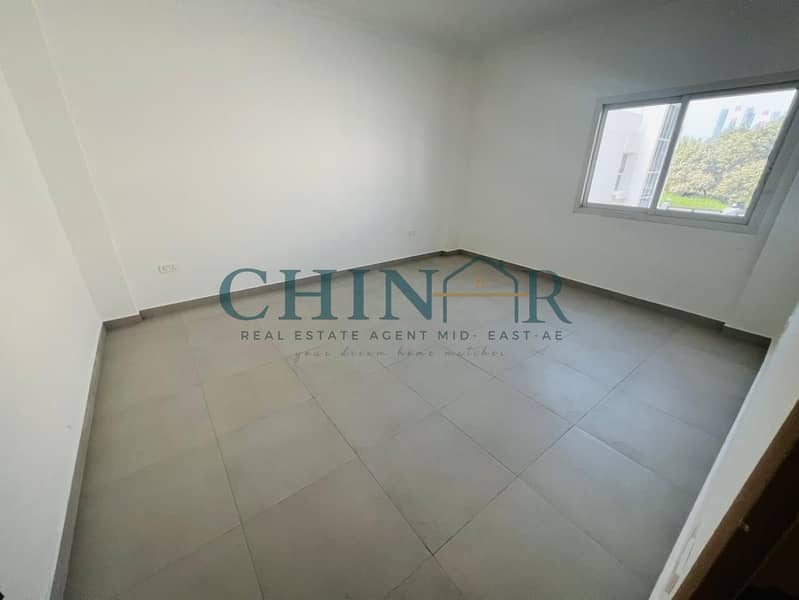 4 2ecd9fcb-d38a-4066-8c5a-d88dde5a72a1. jpg