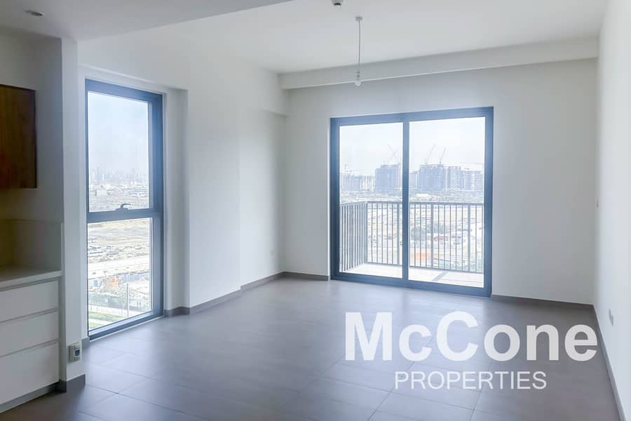 Burj Khalifa View | Corner Unit | 2 Car Parking