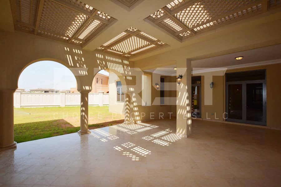 2 Internal Photo of Premium 5 Bedroom Villa in Saadiyat Beach Villas Saadiyat Island Abu Dhabi UAE (138). jpg