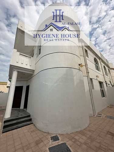 4 Bedroom Villa for Rent in Umm Al Quwain Marina, Umm Al Quwain - 1. jpg