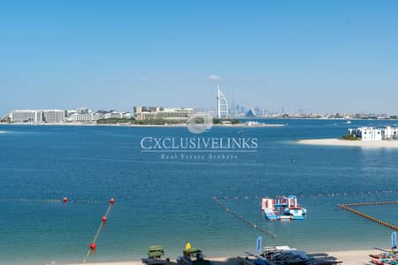 1 Bedroom Flat for Rent in Palm Jumeirah, Dubai - Massive 1 BR | Sea View | Prime Location