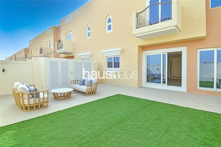 4 Bedroom Townhouse for Sale in Dubai Sports City, Dubai - Golf Community | Vacant On Transfer