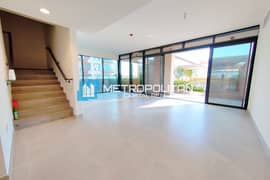 Corner 3-Bedroom TH | Spacious Layout | Pool View
