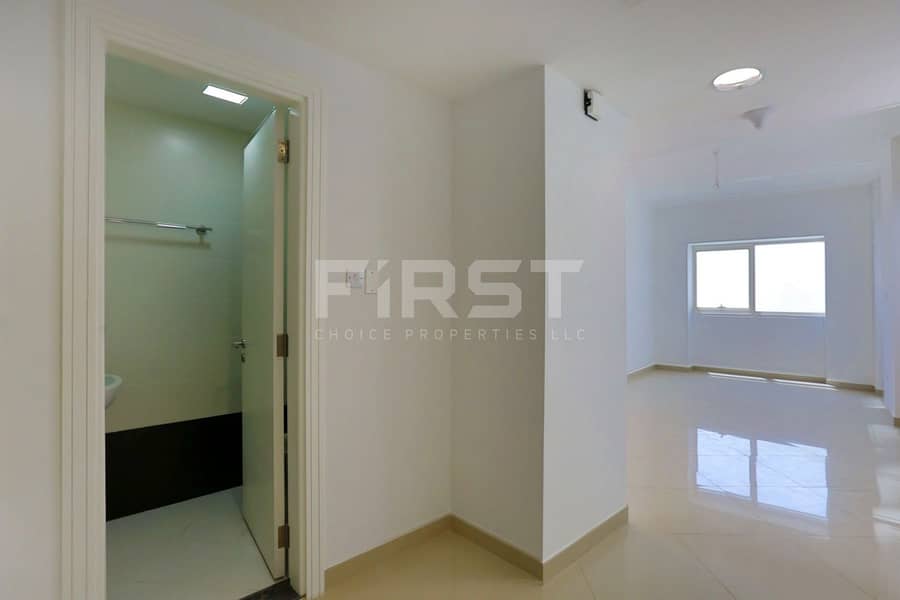 7 Internal Photo of 1 Bedroom Apartment in Oceanscape Shams Abu Dhabi Al Reem Island Abu Dhabi UAE. jpg