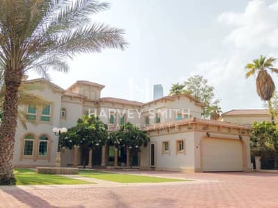 5 Bedroom Villa for Rent in Jumeirah Islands, Dubai - Main Lake Views | Large Plot | Unfurnished