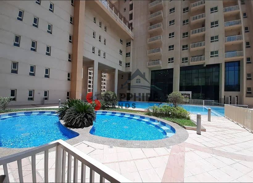 21 Swiming pool. JPG