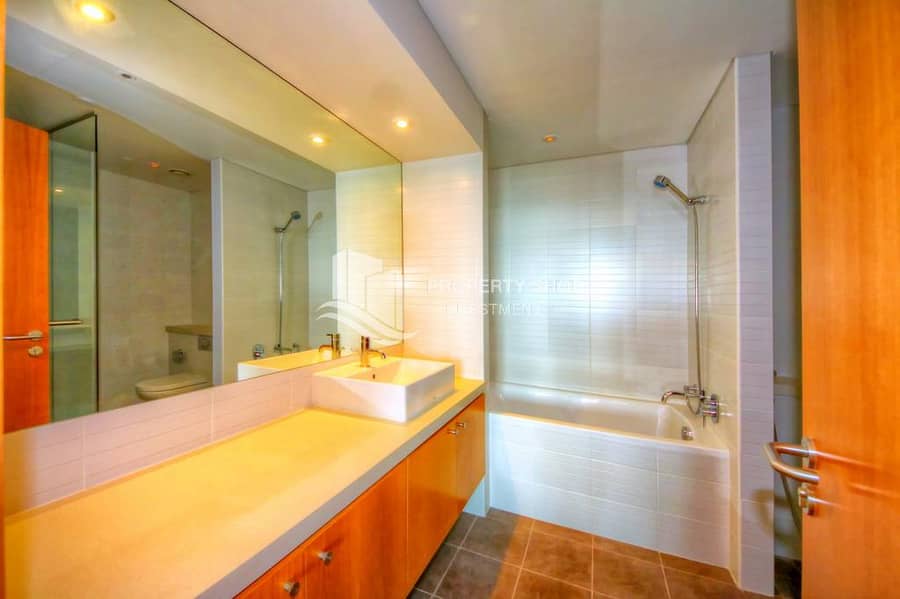7 2087095-12771-Bathroom. jpg