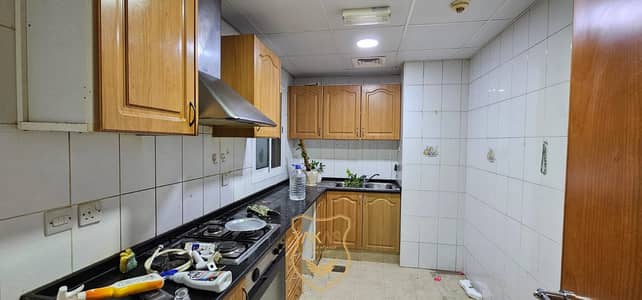 Big 1 BHK For Family Central Ac only 25k