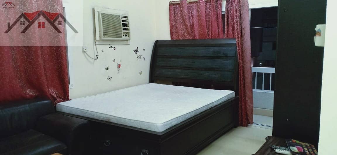 Furnished Studio With Separate Kitchen