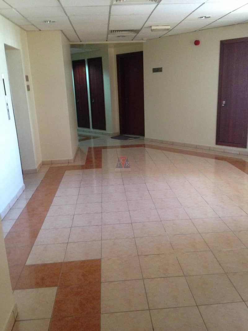 2 bedroom + laundry with balcony Spain cluster international city