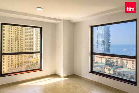 3 Bedroom Flat for Rent in Jumeirah Beach Residence (JBR), Dubai - Partially Renovated I Large Size I 2 Parkings