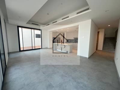 Single Row Corner l Brand New l Near To Amenities