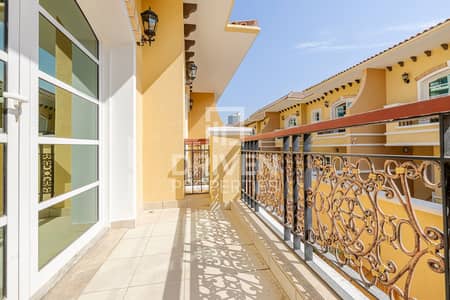 3 Bedroom Villa for Sale in Dubai Sports City, Dubai - Partly Furnished and Upgraded Villa | Vacant