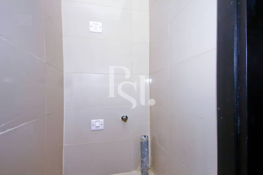 11 3BRM-Unit-4101-Tala-Tower-Marina-Square-Al-Reem-Island-Abu-Dhabi-UAE (17). jpg