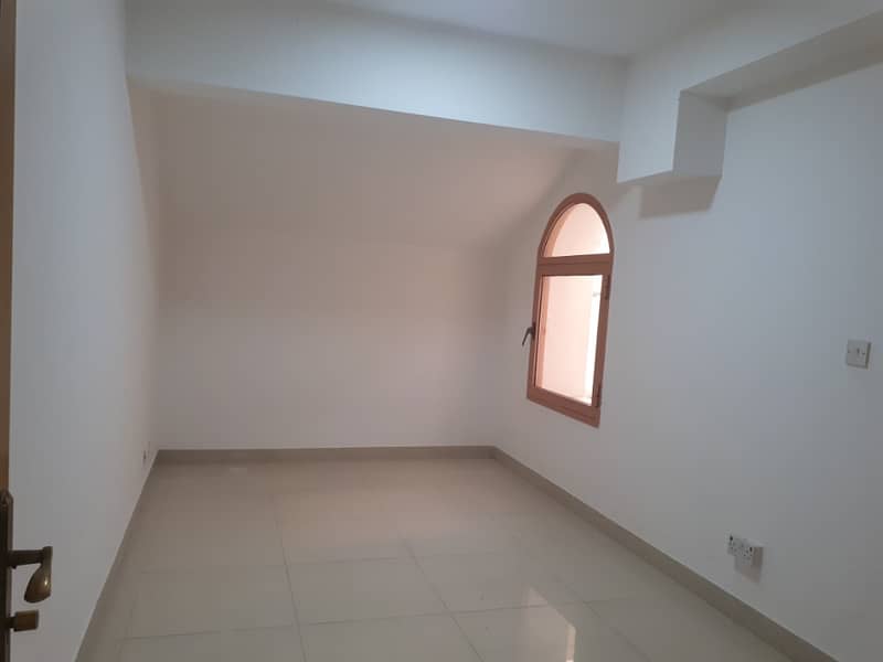 FAMILY PLACE 2BHK APARTMENT &HALL/NO COMMISSION/