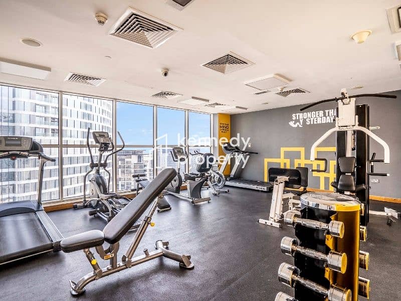 16 5 - Kennedy Property Rentals - Mayfair Tower. jpg